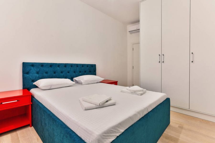 Three-bedroom apartment in Bečići, 86m²