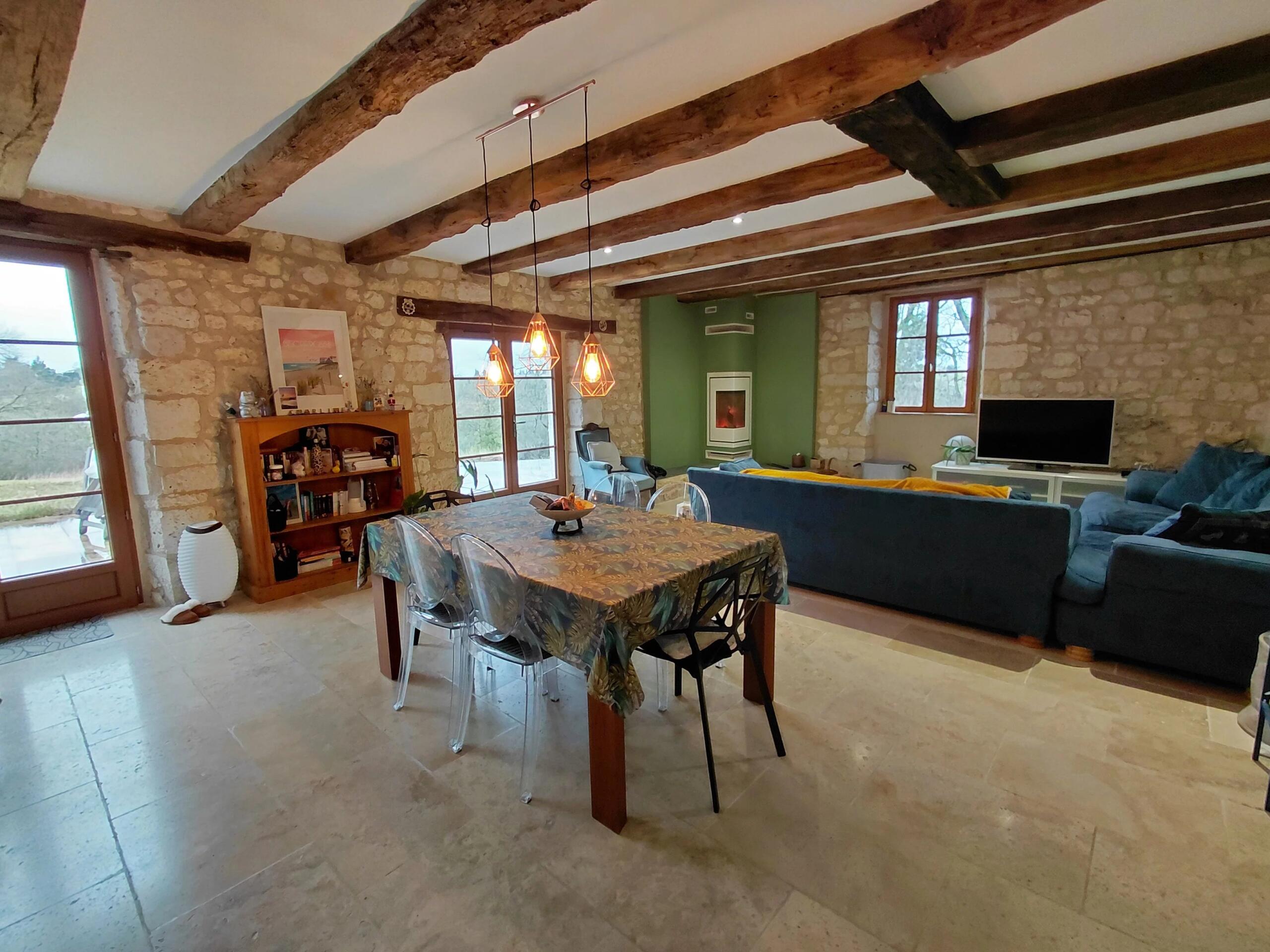 Location, Location, Location, Midi-Pyrénées – France – BVI84208