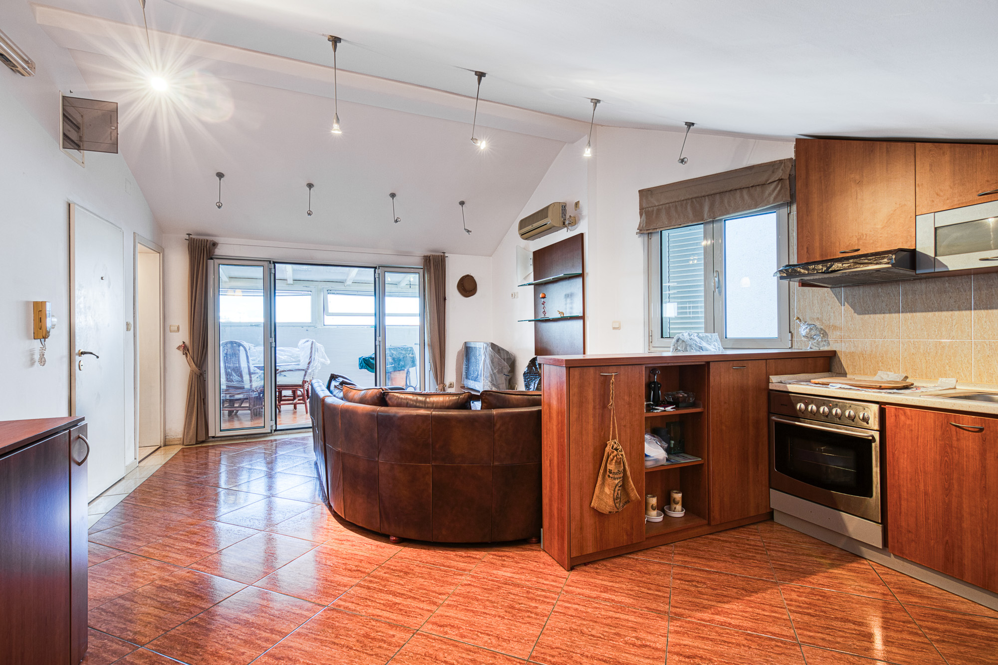 One-bedroom apartment in Bečići, 64m²