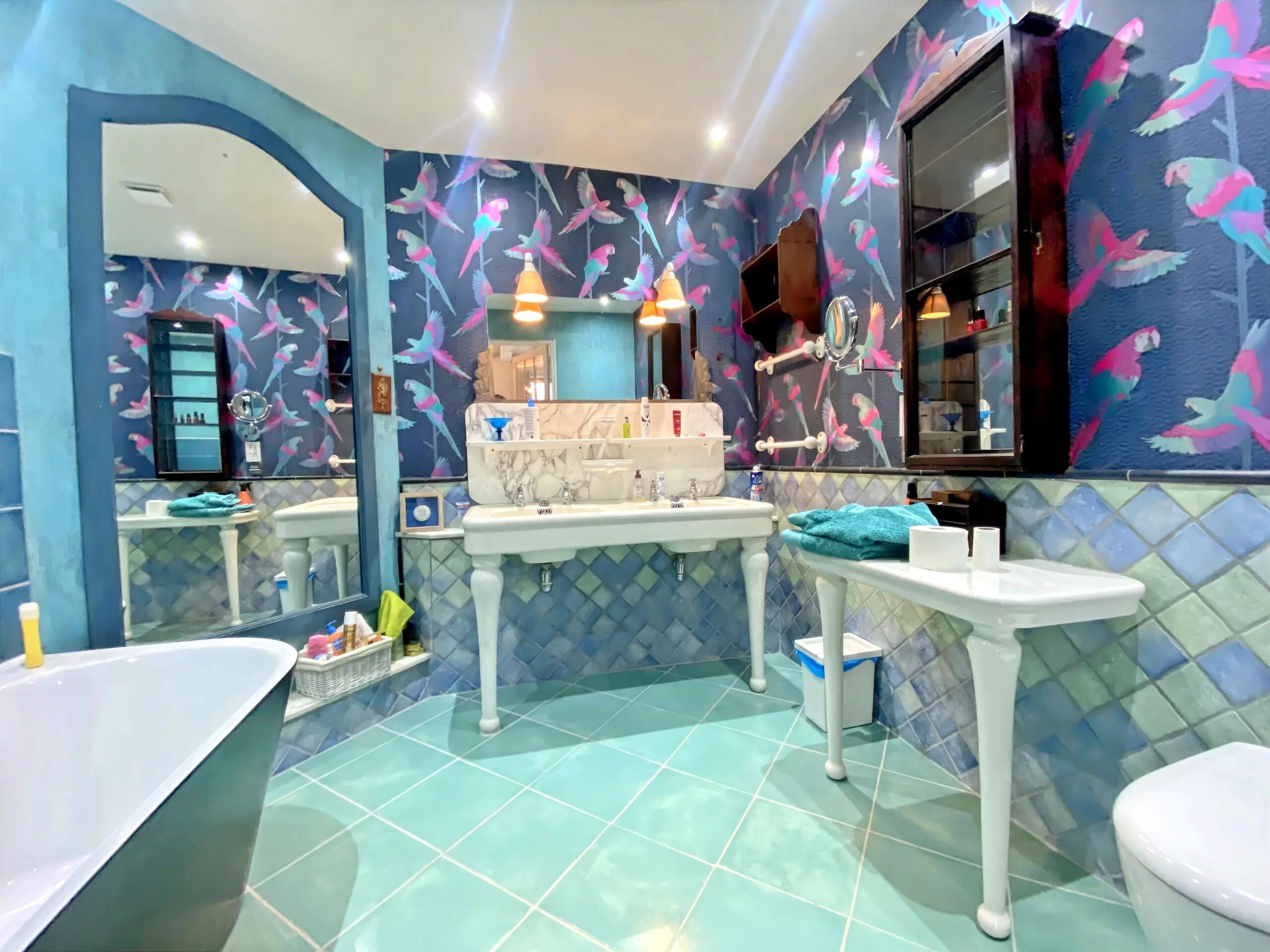 An Exceptional 18th-Century Town House with Rare Provenance, Aquitaine – France – BVI83615