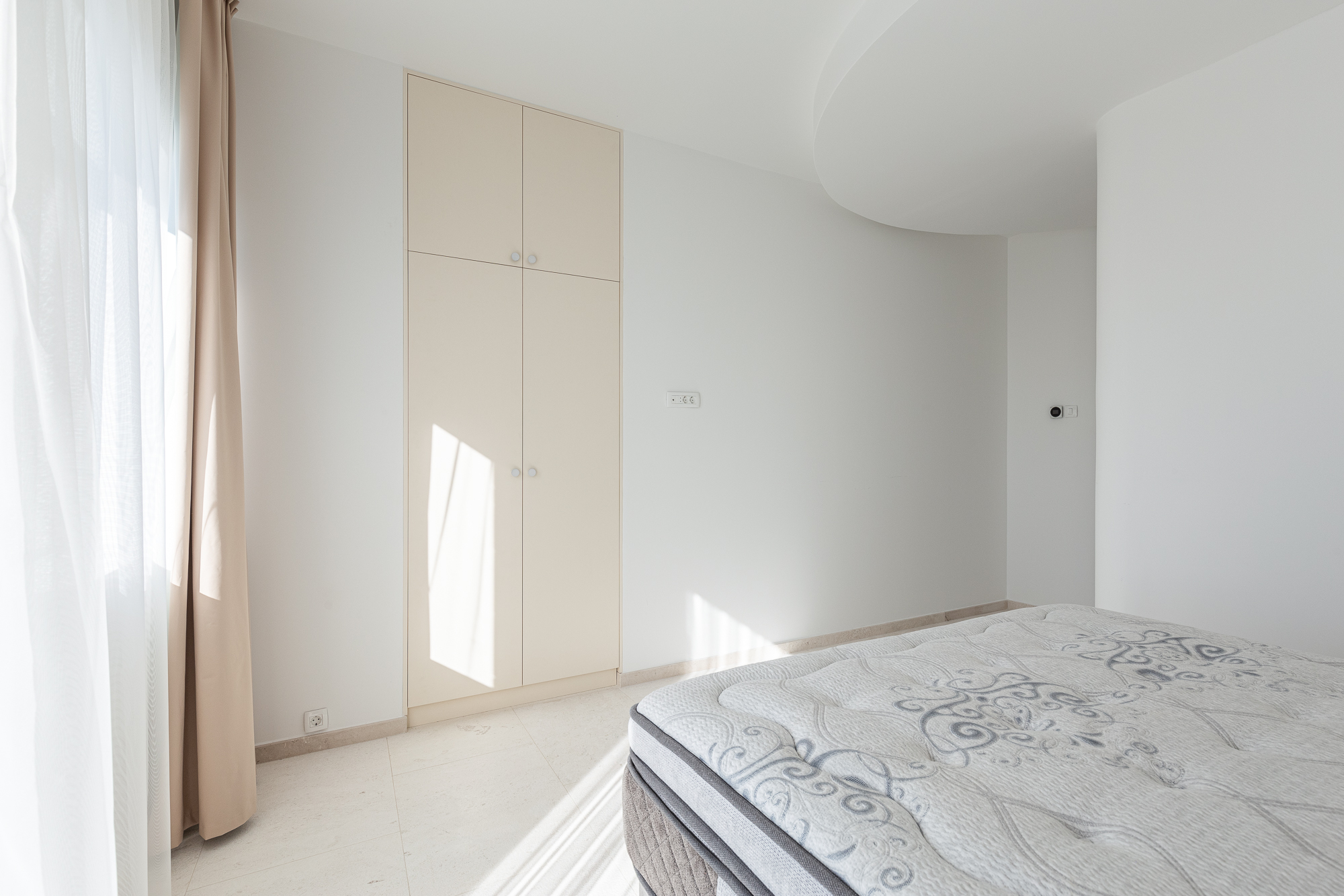 Luxurious villas in the PURE MANSIONS complex