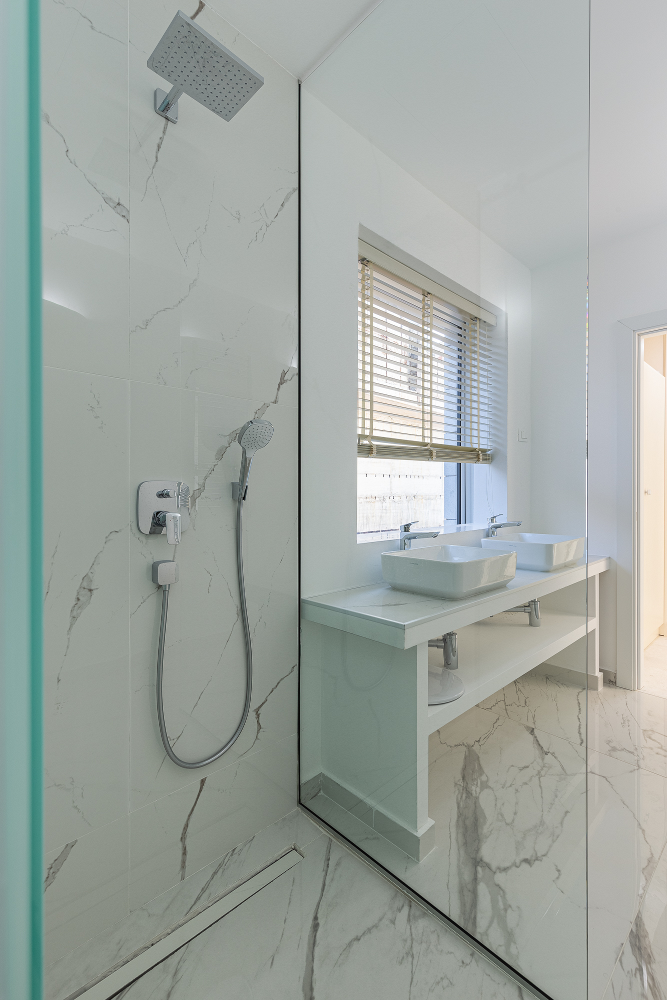 Luxurious villas in the PURE MANSIONS complex