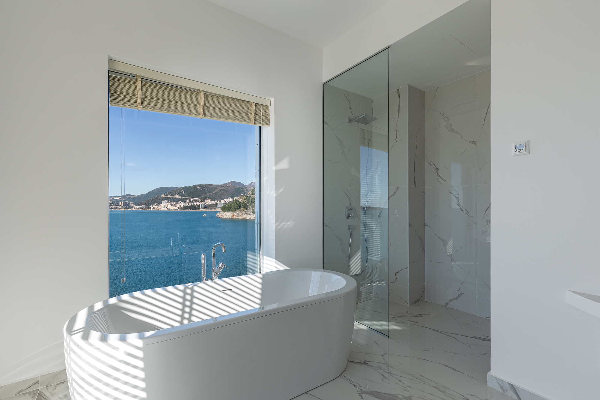 Luxurious villas in the PURE MANSIONS complex