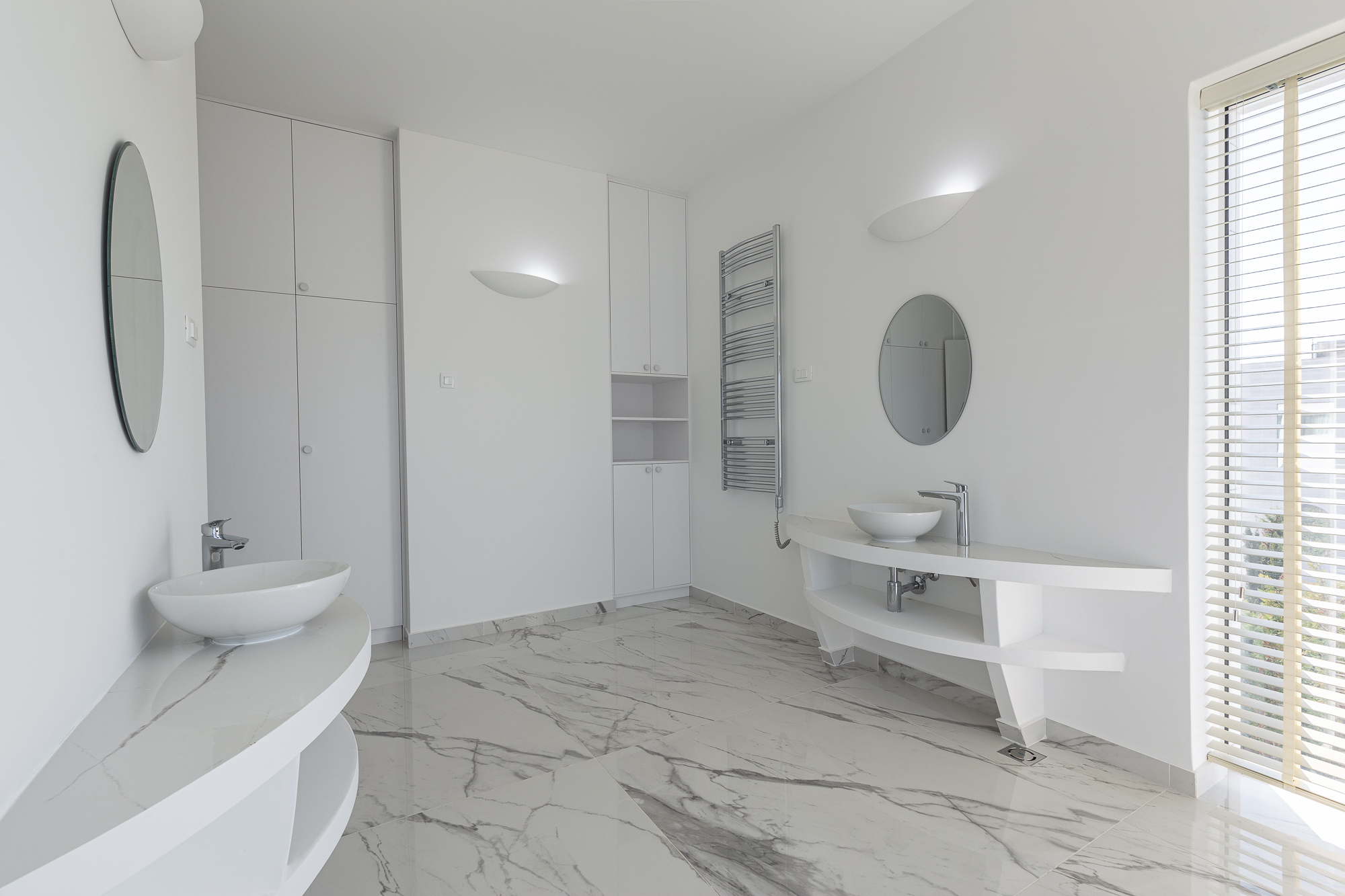 Luxurious villas in the PURE MANSIONS complex