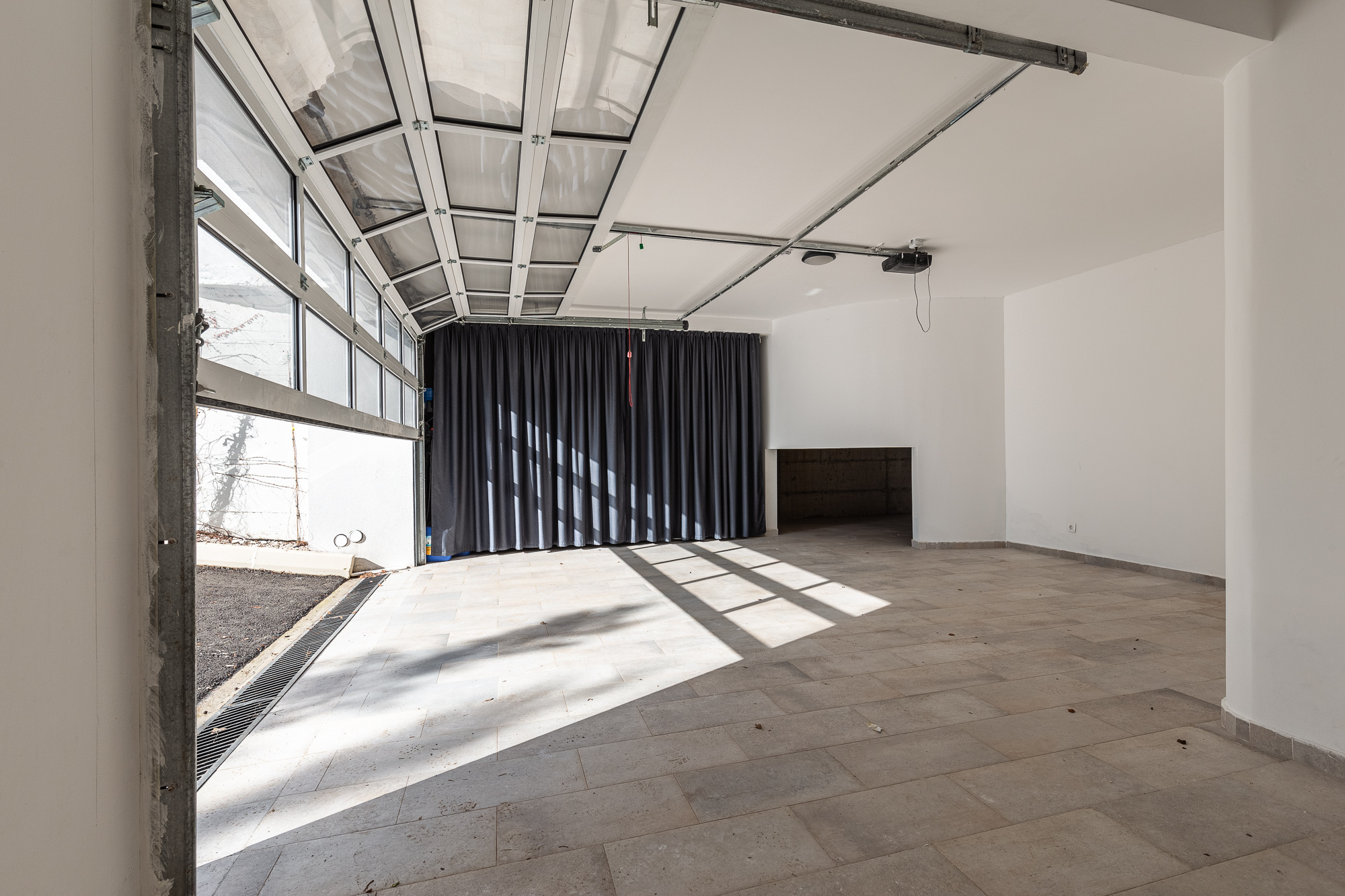 Luxurious villas in the PURE MANSIONS complex