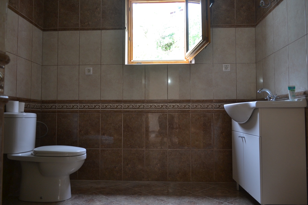 Cozy house 78m2 in Cetinje, Ugni