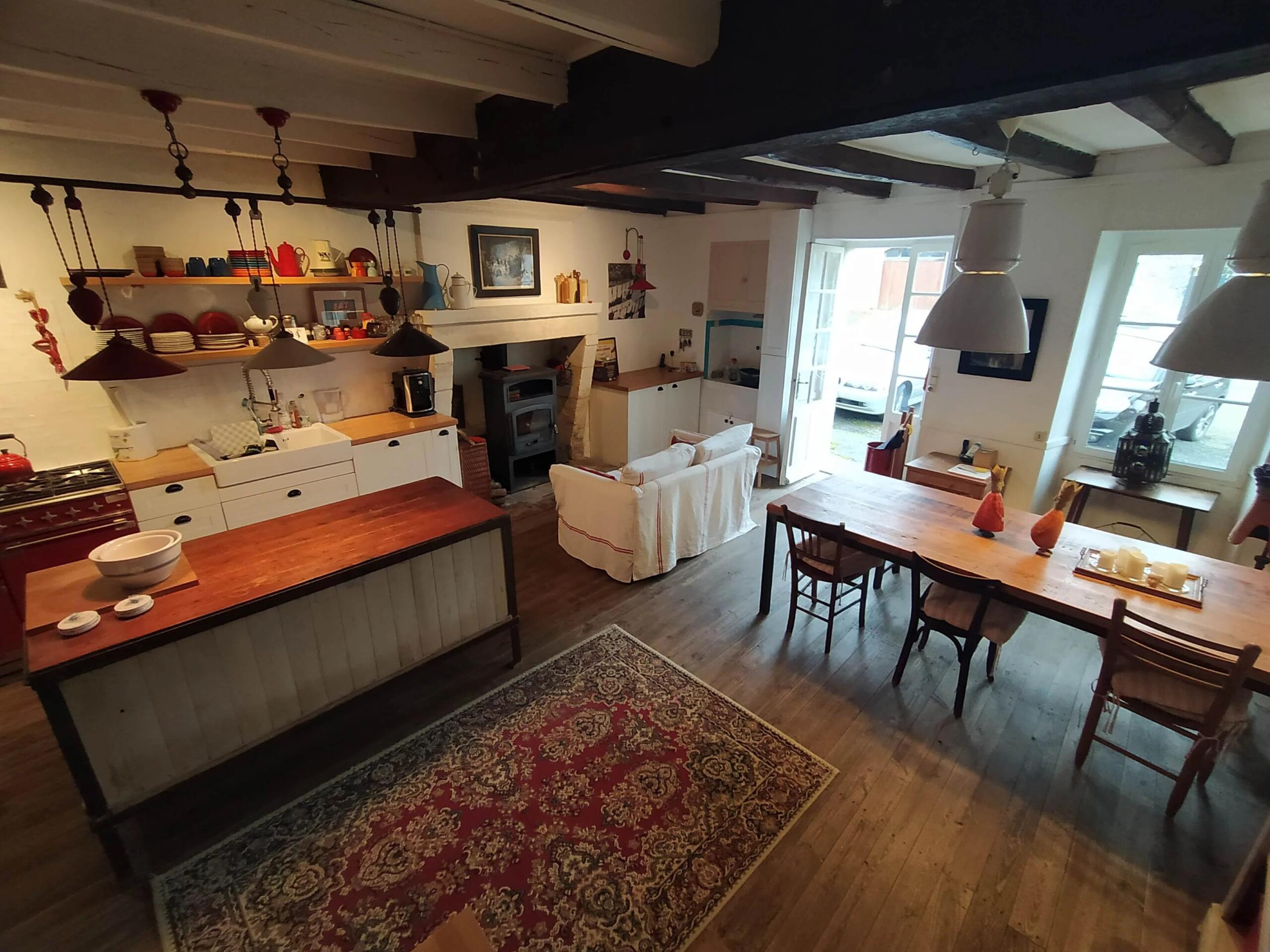 Stylish village property, Aquitaine – France – BVI84196