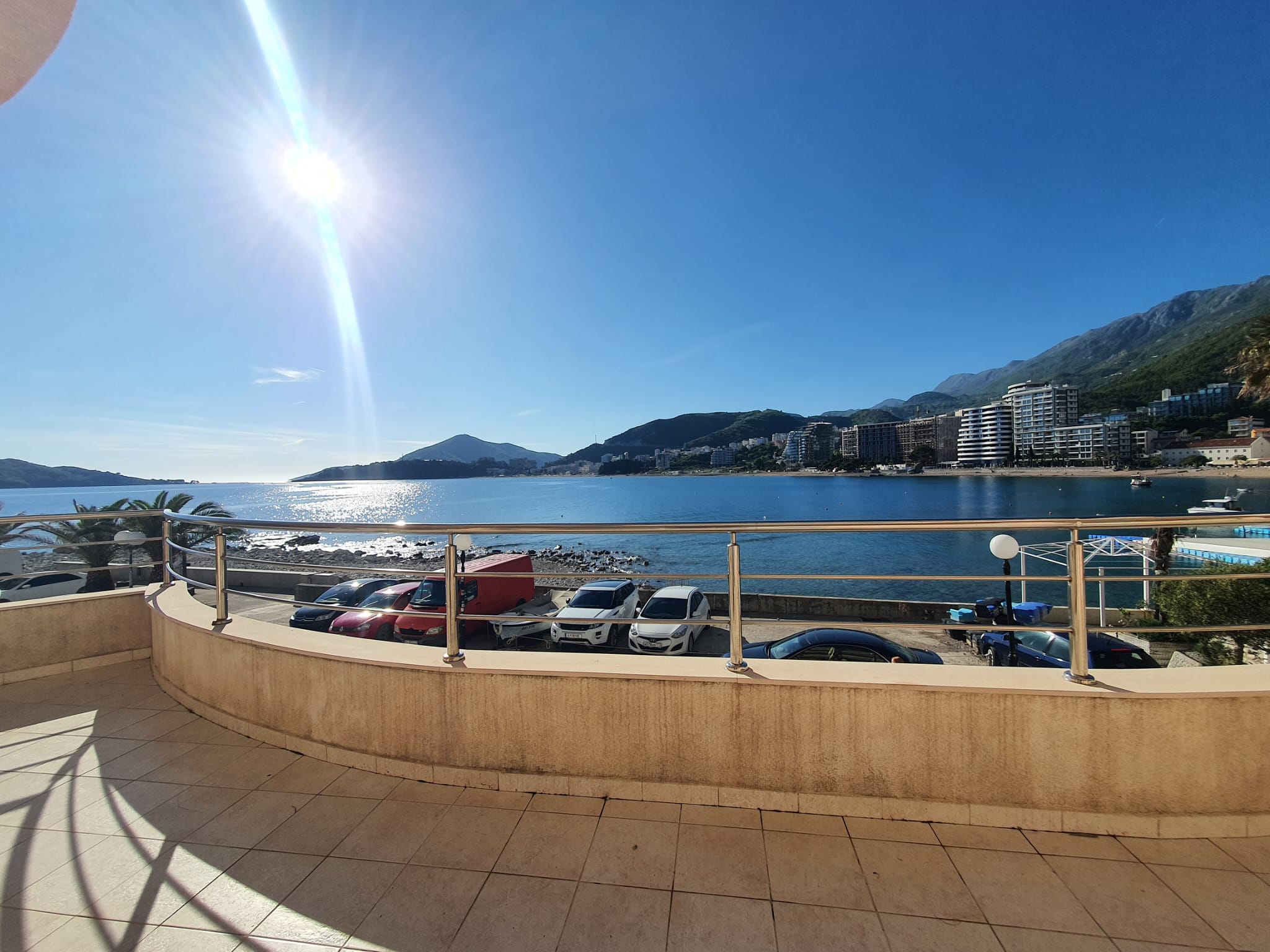 Dream Property: Whole Floor on the Seashore, Rafailovichi