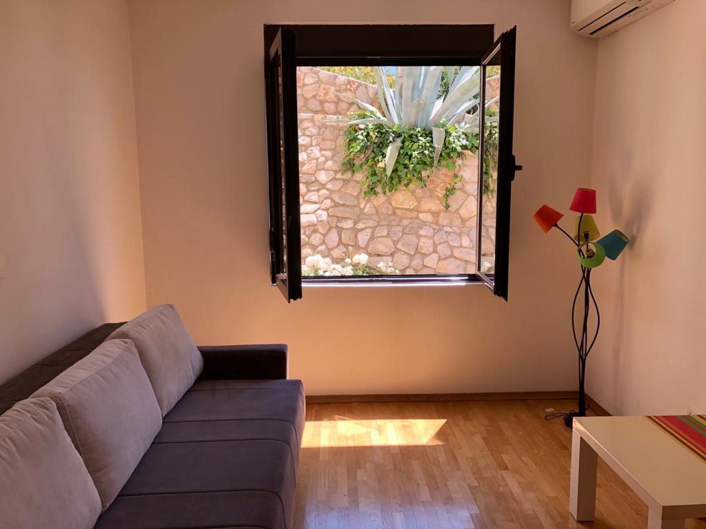 Apartment 89m2 on the first line with panoramic sea views in Dobra Voda