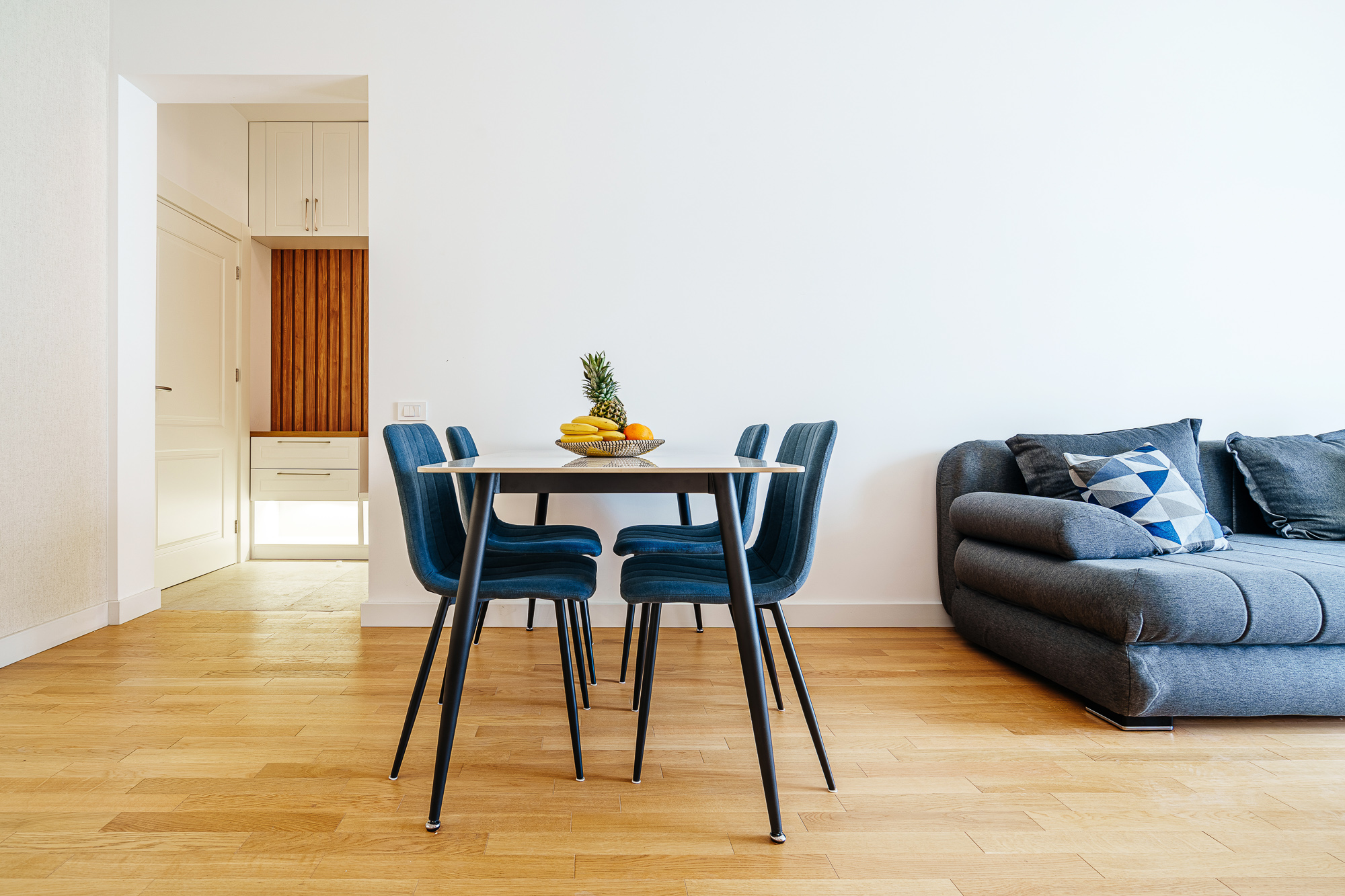 Apartment with two bedrooms and sea views in Becici