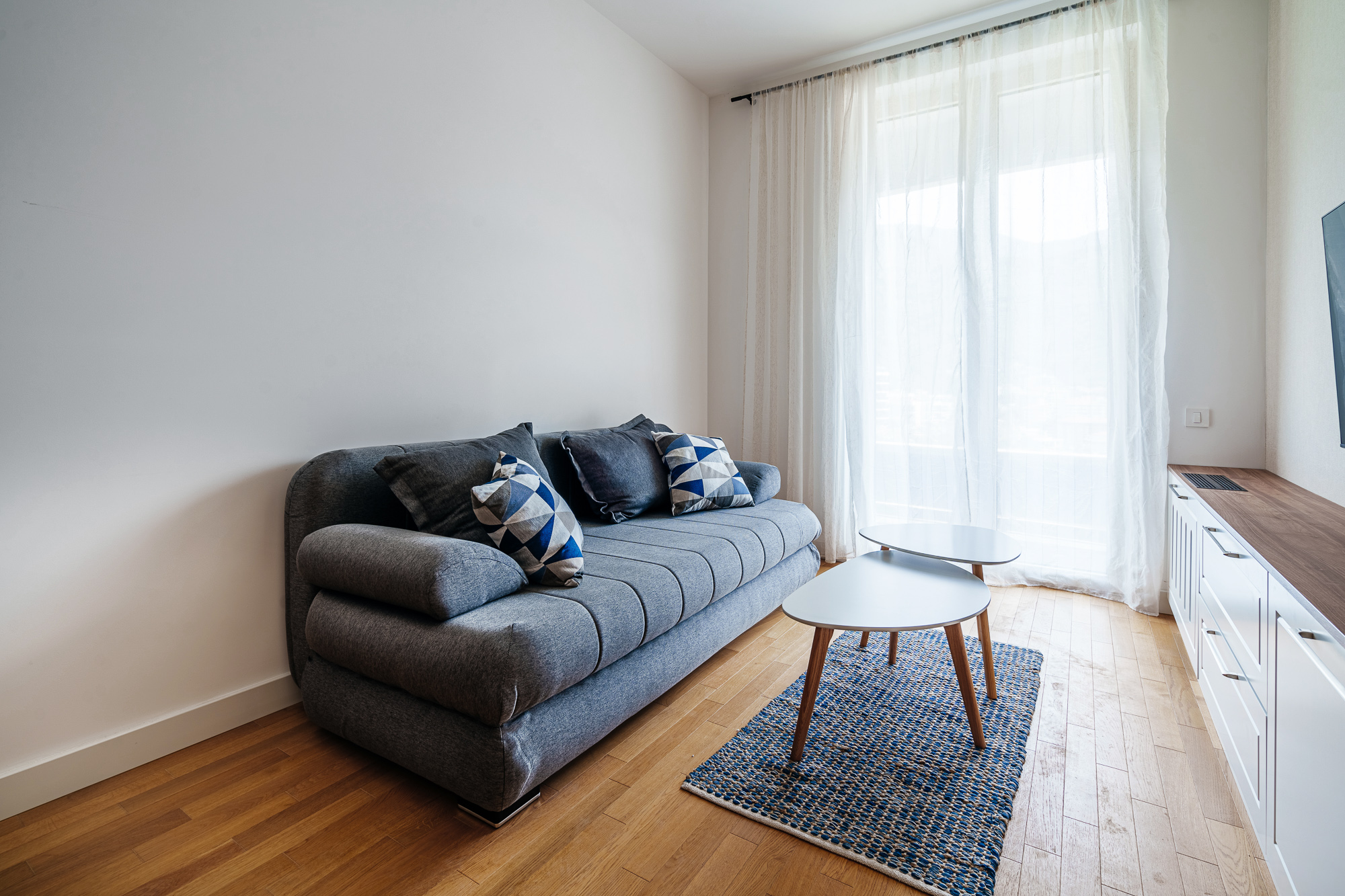 Apartment with two bedrooms and sea views in Becici