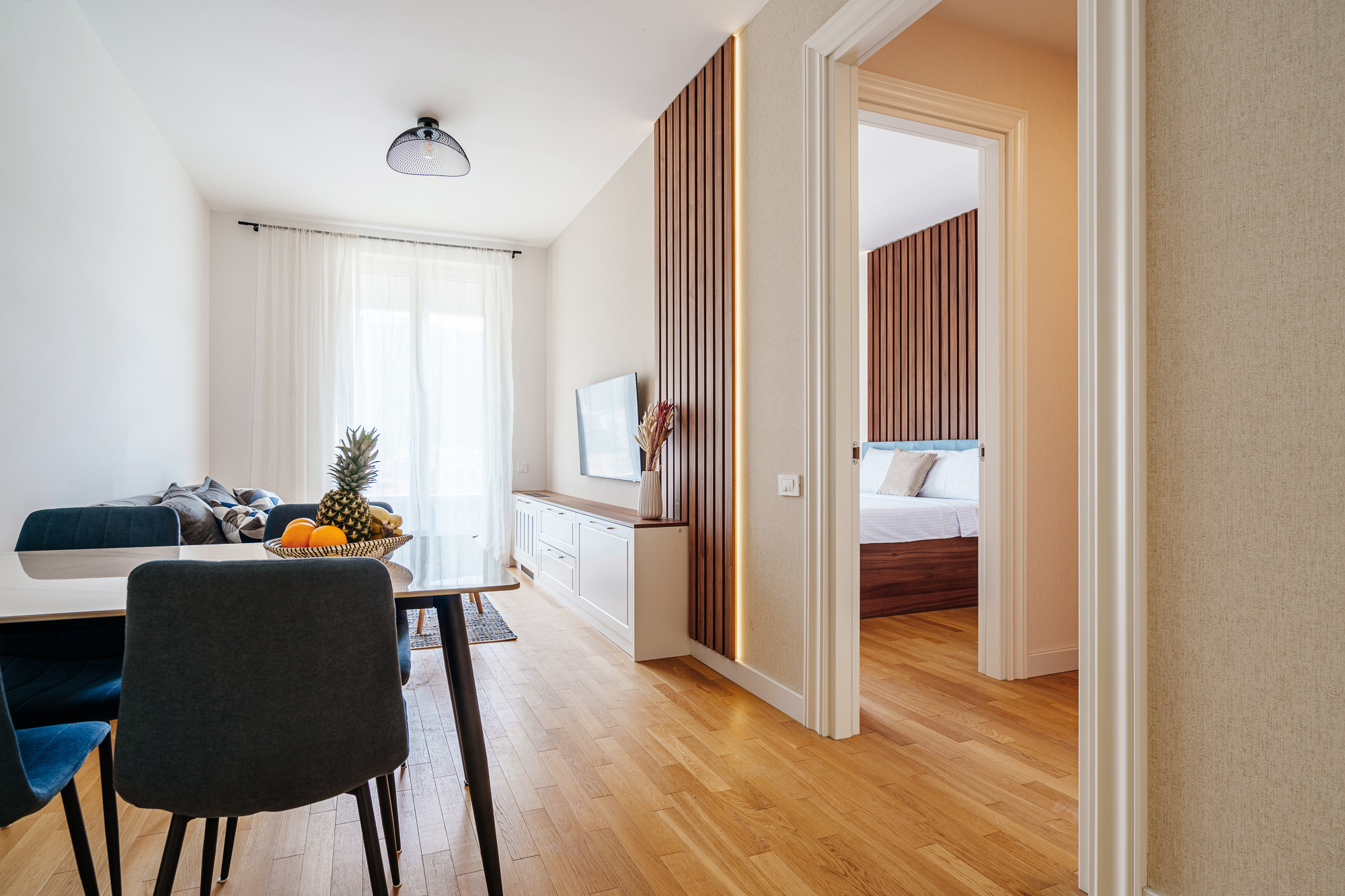 Apartment with two bedrooms and sea views in Becici