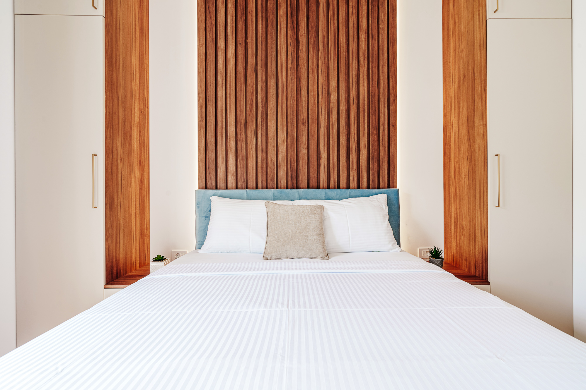 Apartment with two bedrooms and sea views in Becici