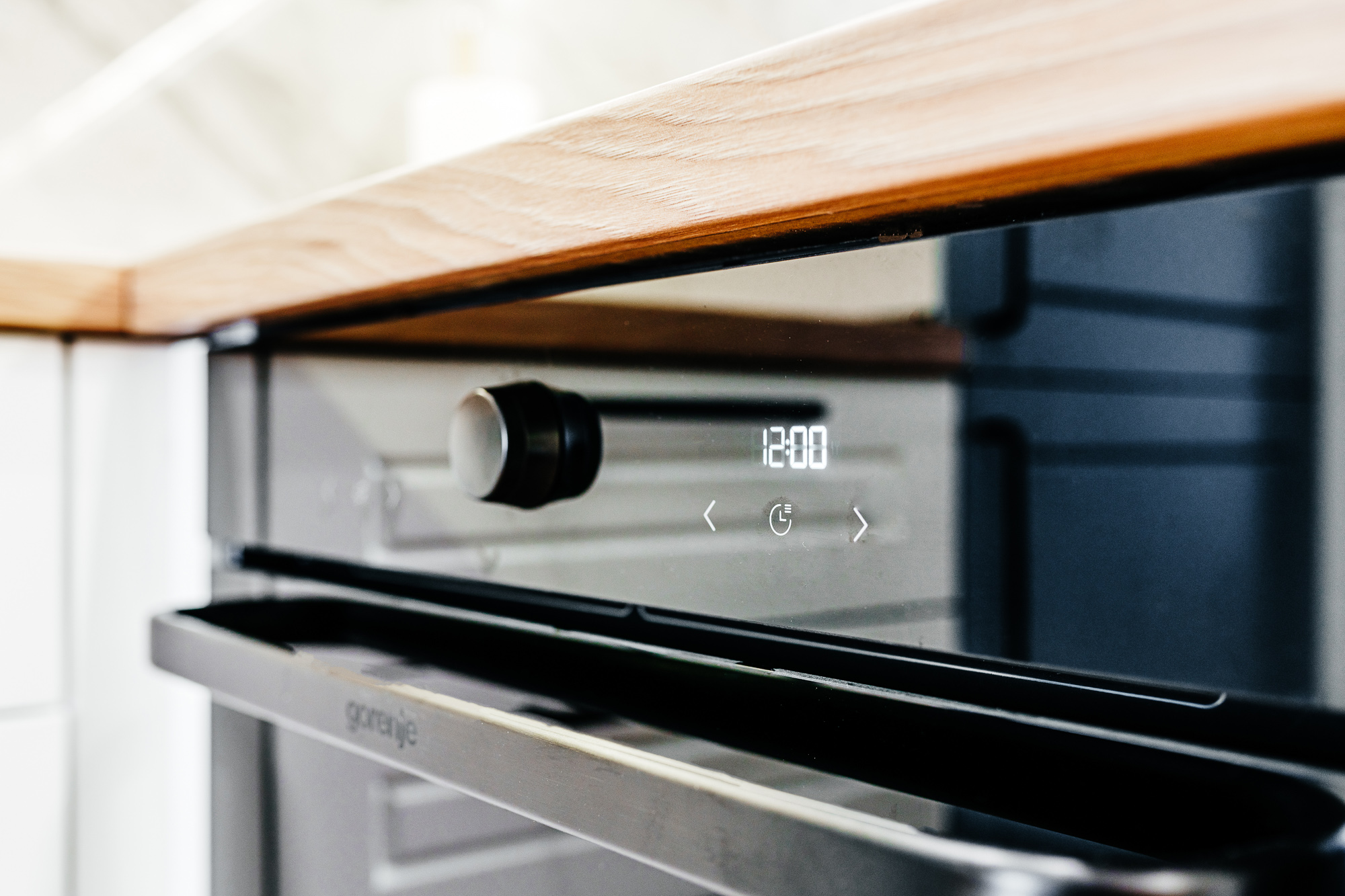 Apartment with two bedrooms and sea views in Becici