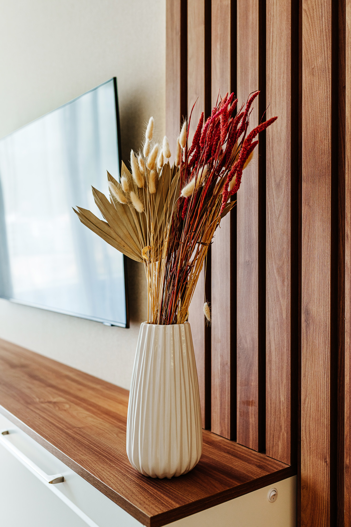 Apartment with two bedrooms and sea views in Becici