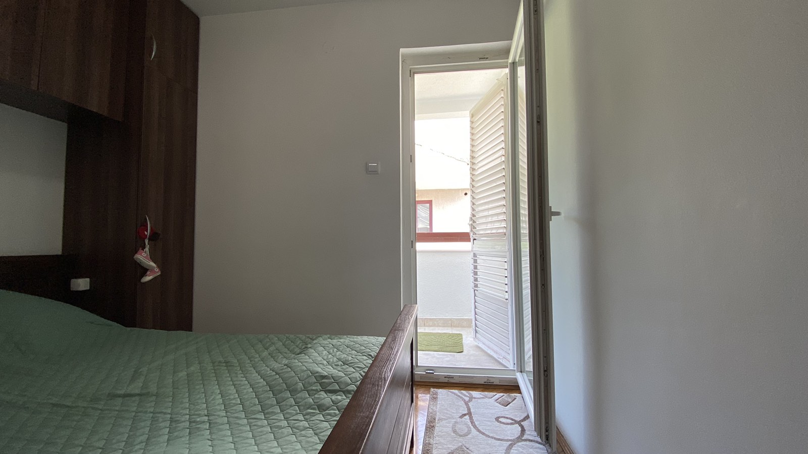 Apartment with two bedrooms and sea views in Budva