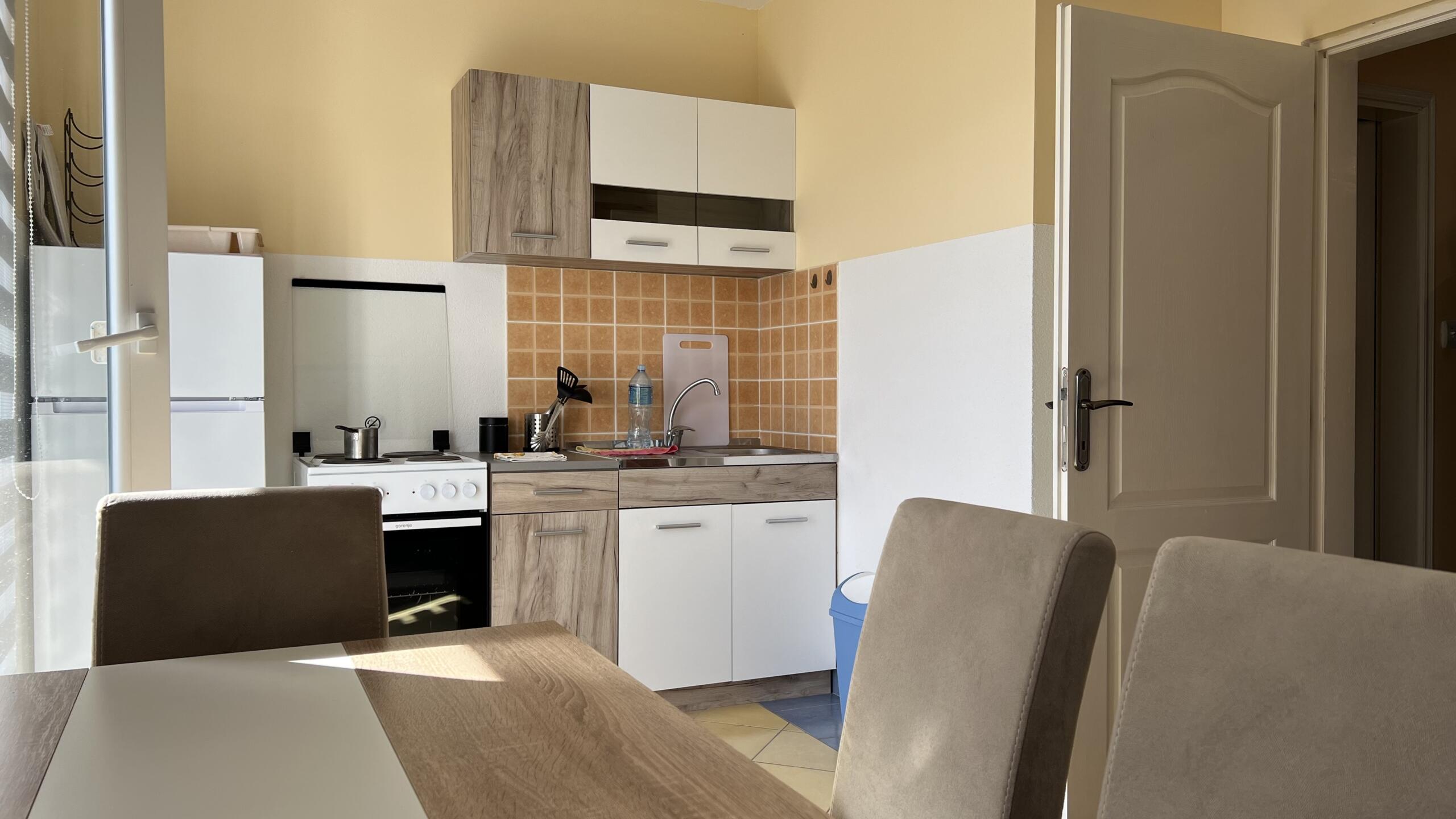 Spacious apartment 54m2 with partial sea views in Herceg Novi, Bijela