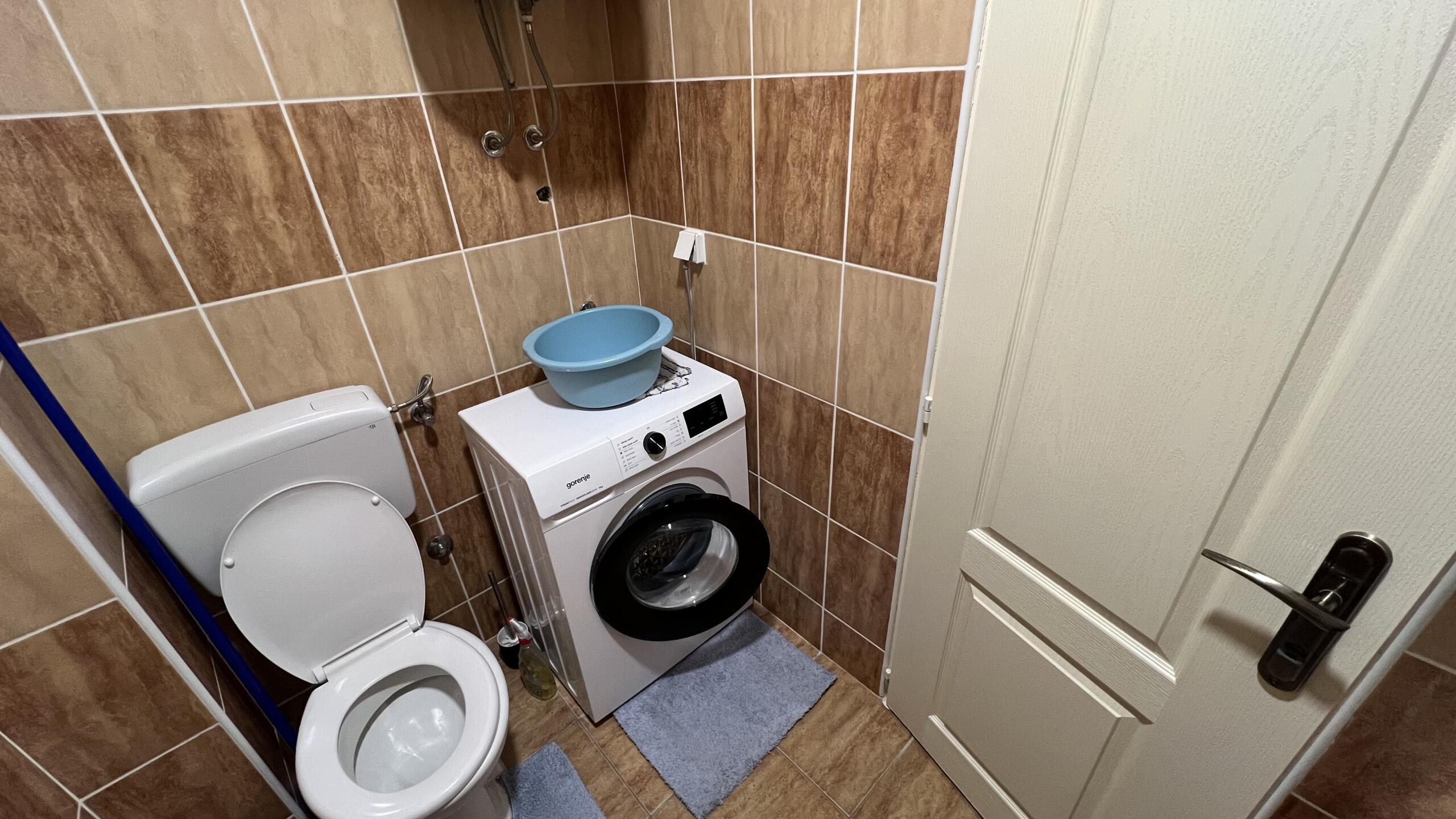 Spacious apartment 54m2 with partial sea views in Herceg Novi, Bijela