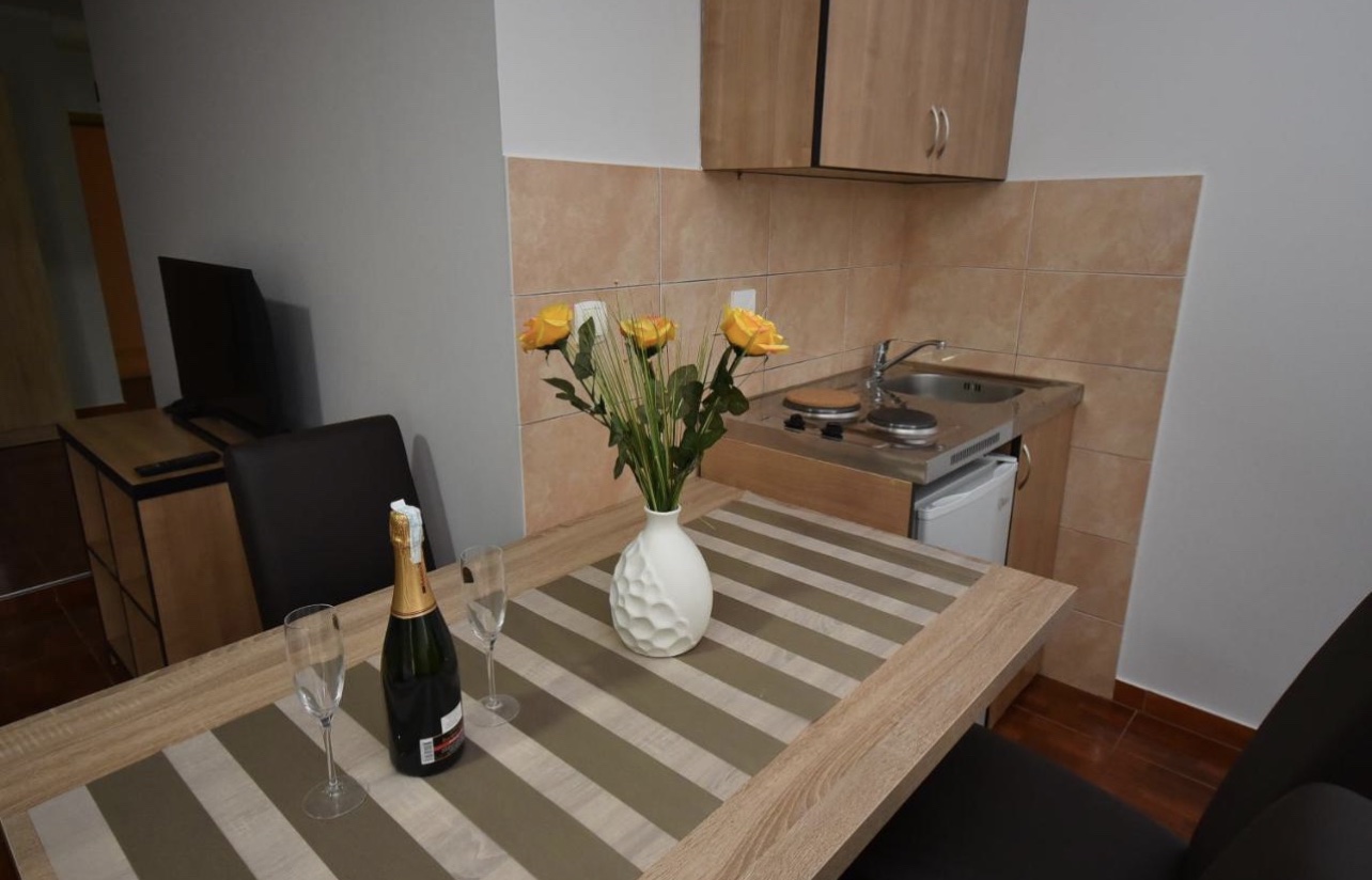 For sale a spacious house in Meljine near the sea