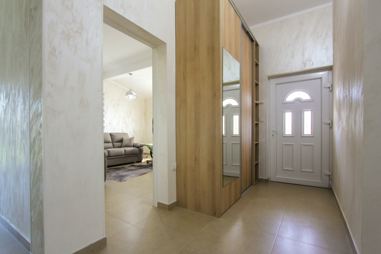 2 bedroom apartments in a charming 3-storey building in Bar