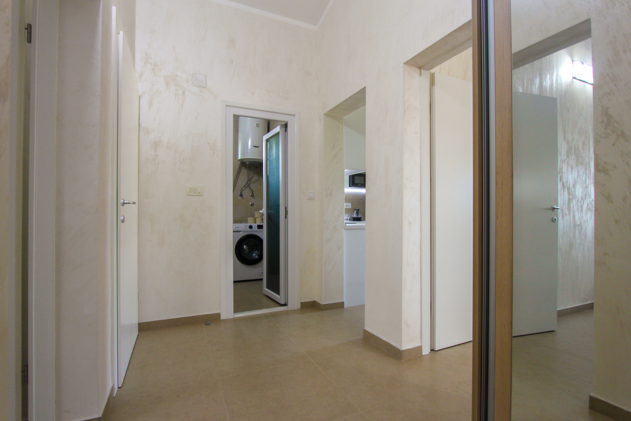 2 bedroom apartments in a charming 3-storey building in Bar