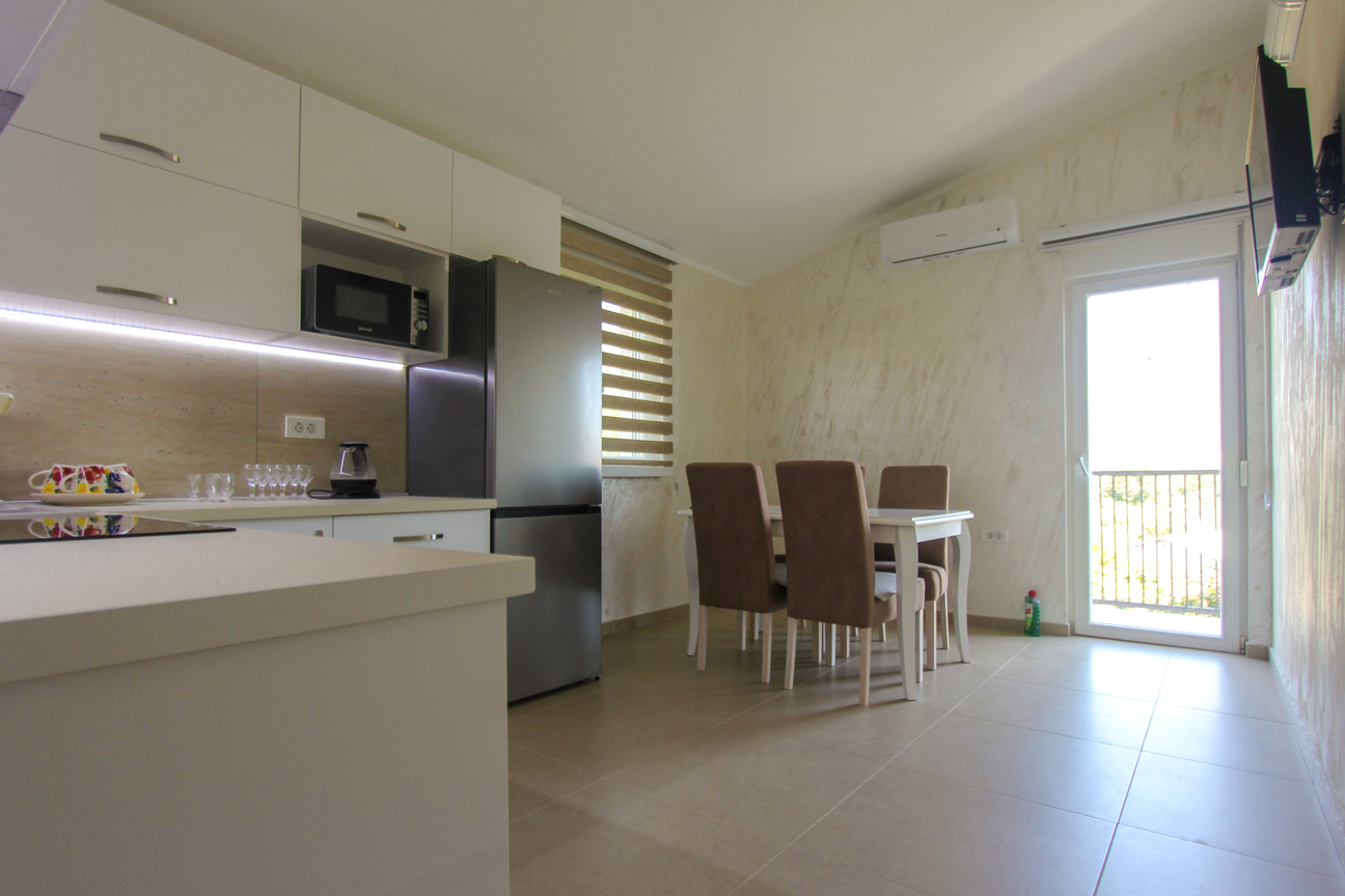 2 bedroom apartments in a charming 3-storey building in Bar