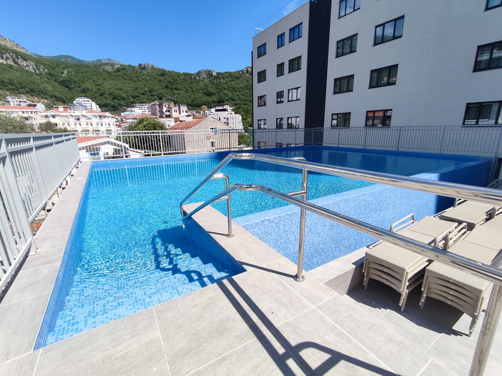 Apartments in Rafailovici for sale on the first line