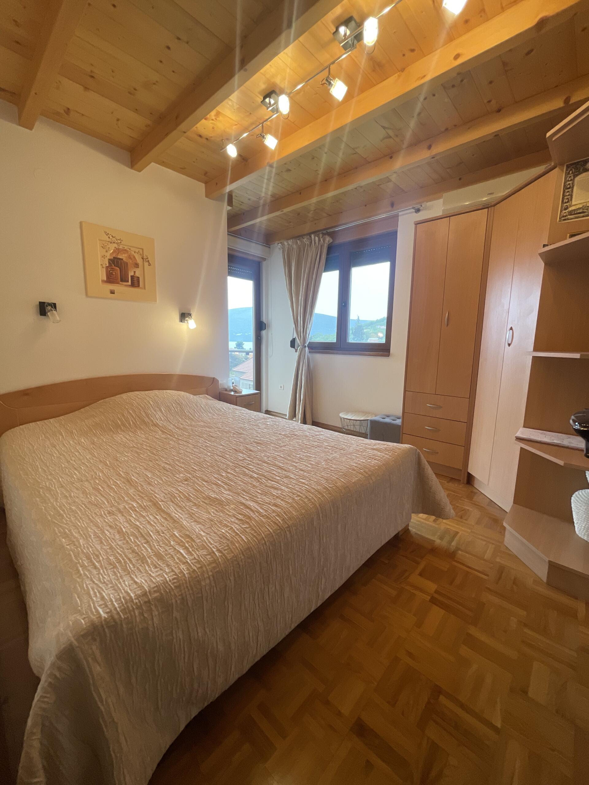 For sale apartment in Bijela with a sea view