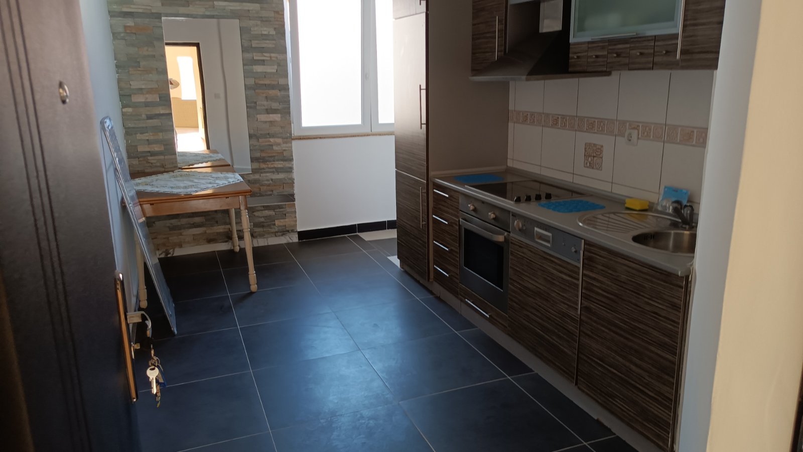 Studios and apartments with two bedrooms in Markovichi with sea views