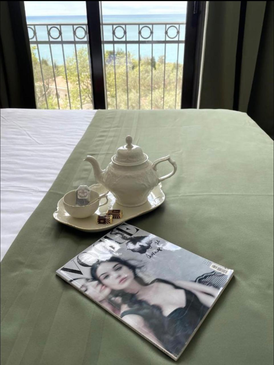 FOR SALE – Luxury apartments with sea view | Exclusive location near Budva | Garage space included in the price