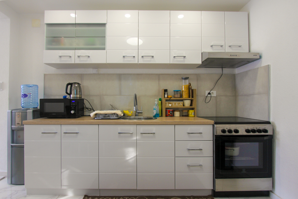 For sale two-storey house in Dobra Voda near the sea