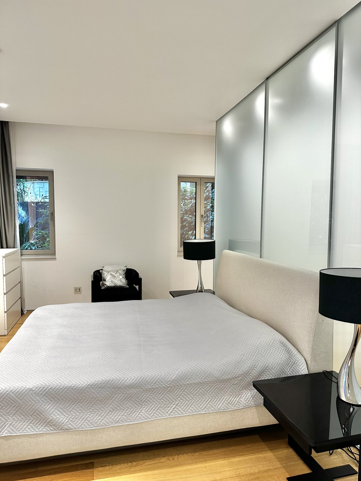 Luxurious apartment in Budva with sea view