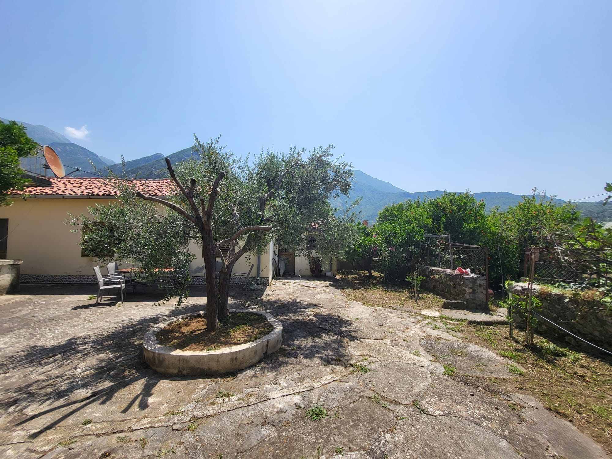 House with spacious plot in Old Bar with mountain views