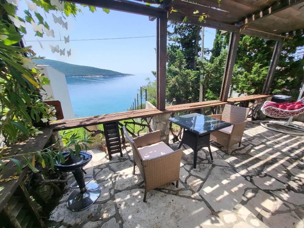 House with sea view in Ulcinj