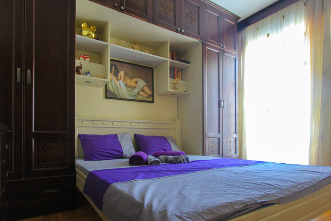 Furnished three-bedroom apartment in Budva