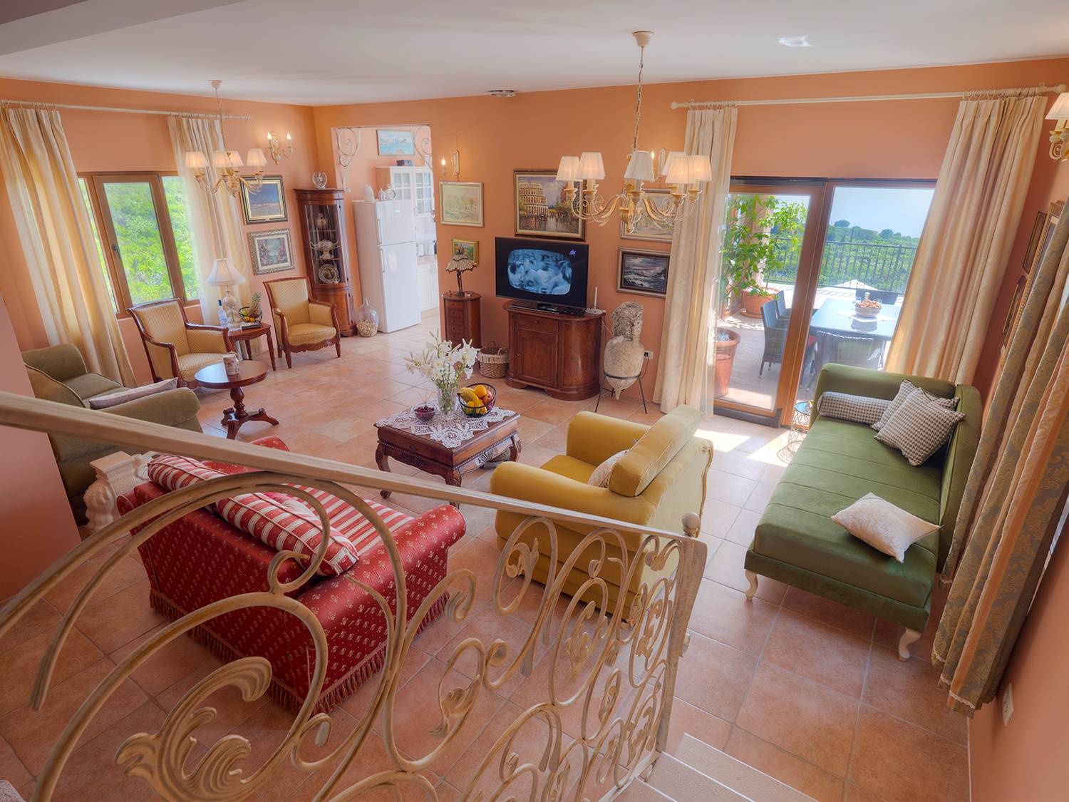 Luxurious villa with panoramic sea views and pool