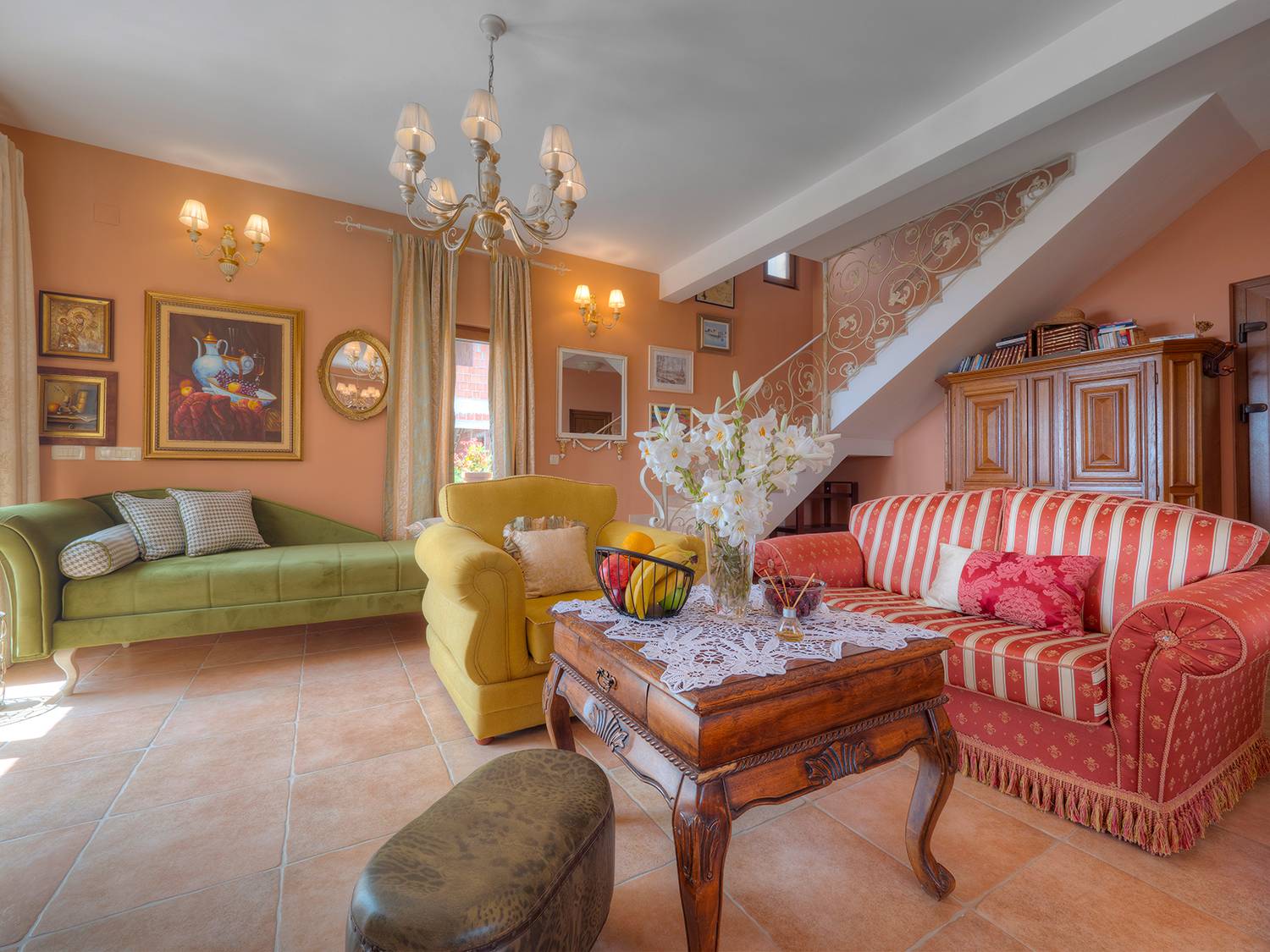 Luxurious villa with panoramic sea views and pool