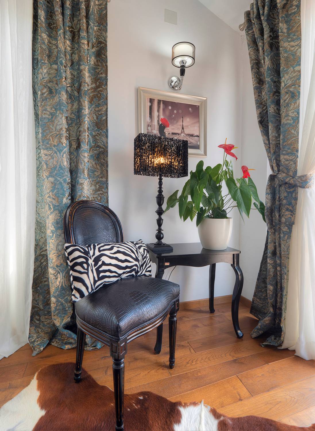 Luxurious villa with panoramic sea views and pool