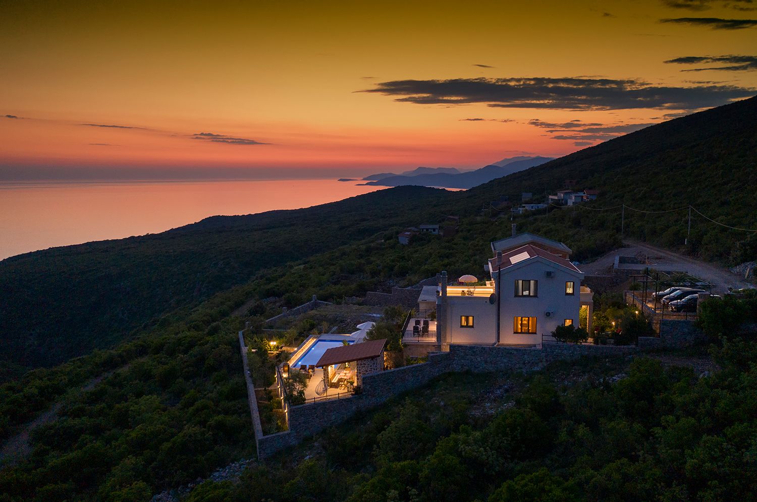 Luxurious villa with panoramic sea views and pool