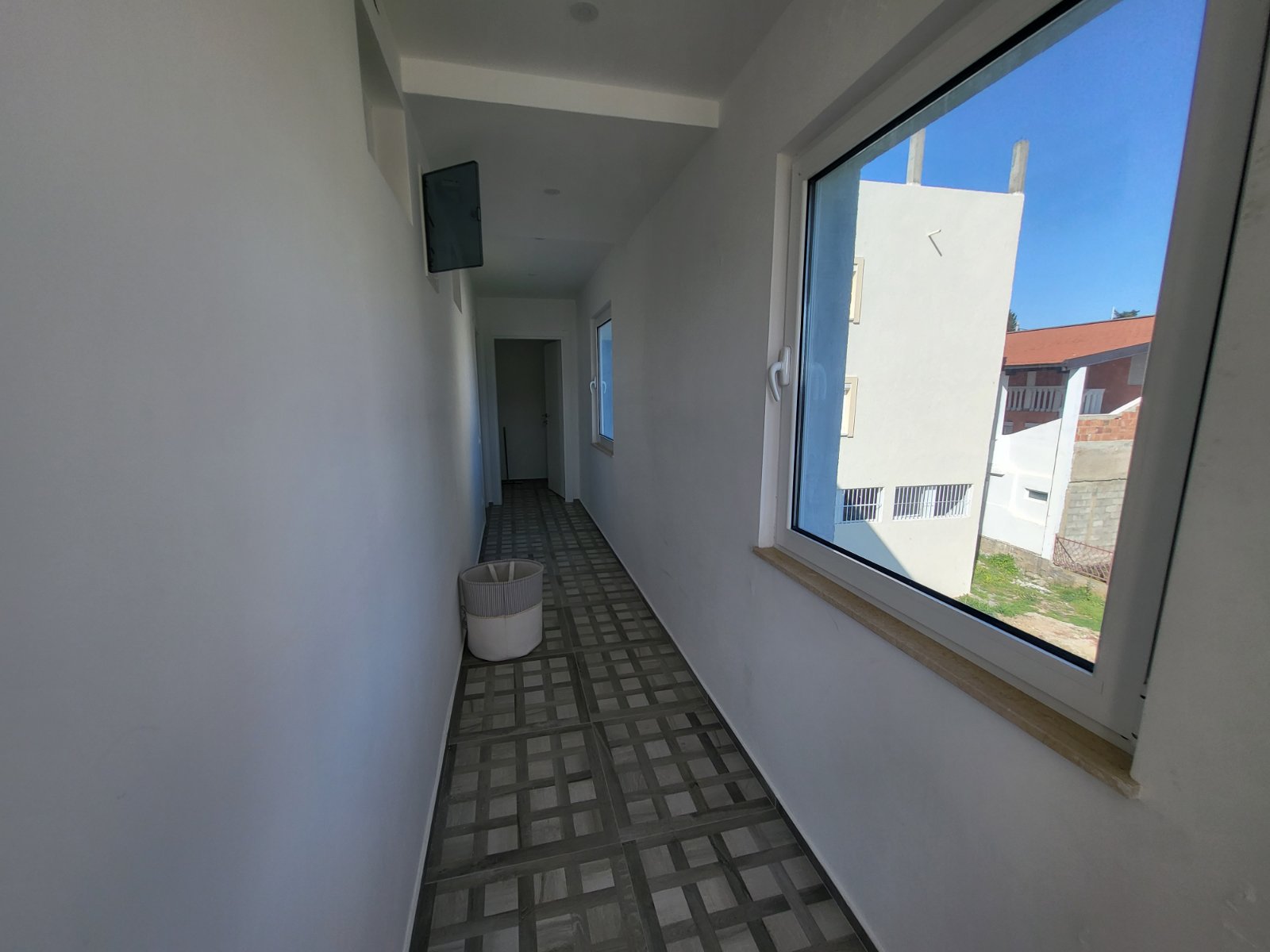 Spacious house in Utjeha with panoramic sea views