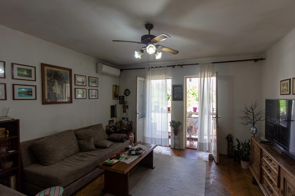 Three-bedroom duplex apartment in the very center of Budva