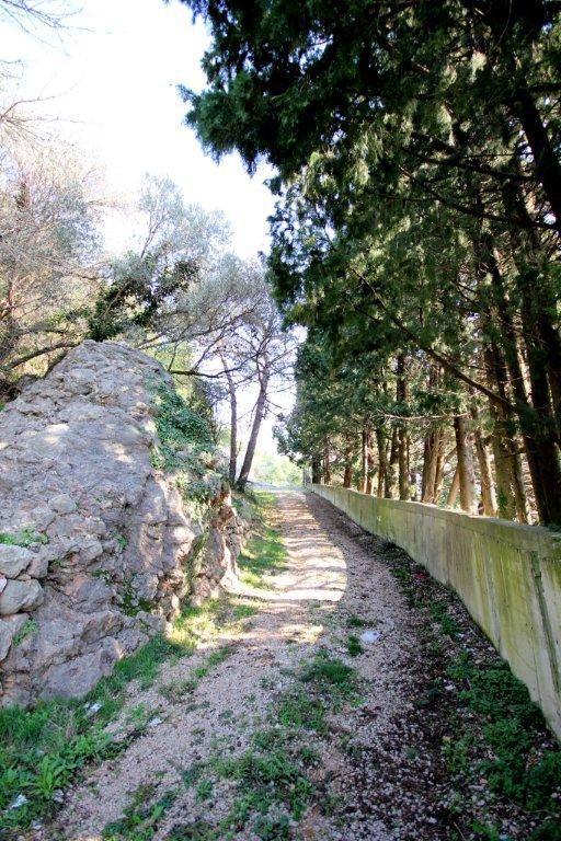 Plot in Bar, just 10m from the sea