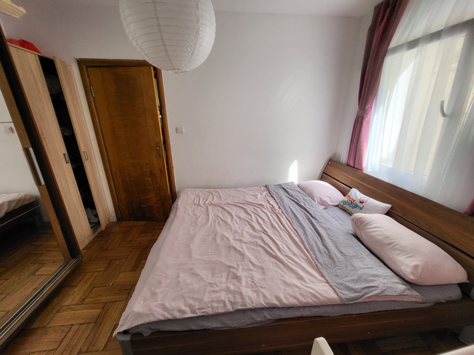 Apartment with a spacious terrace in a quiet location in Budva