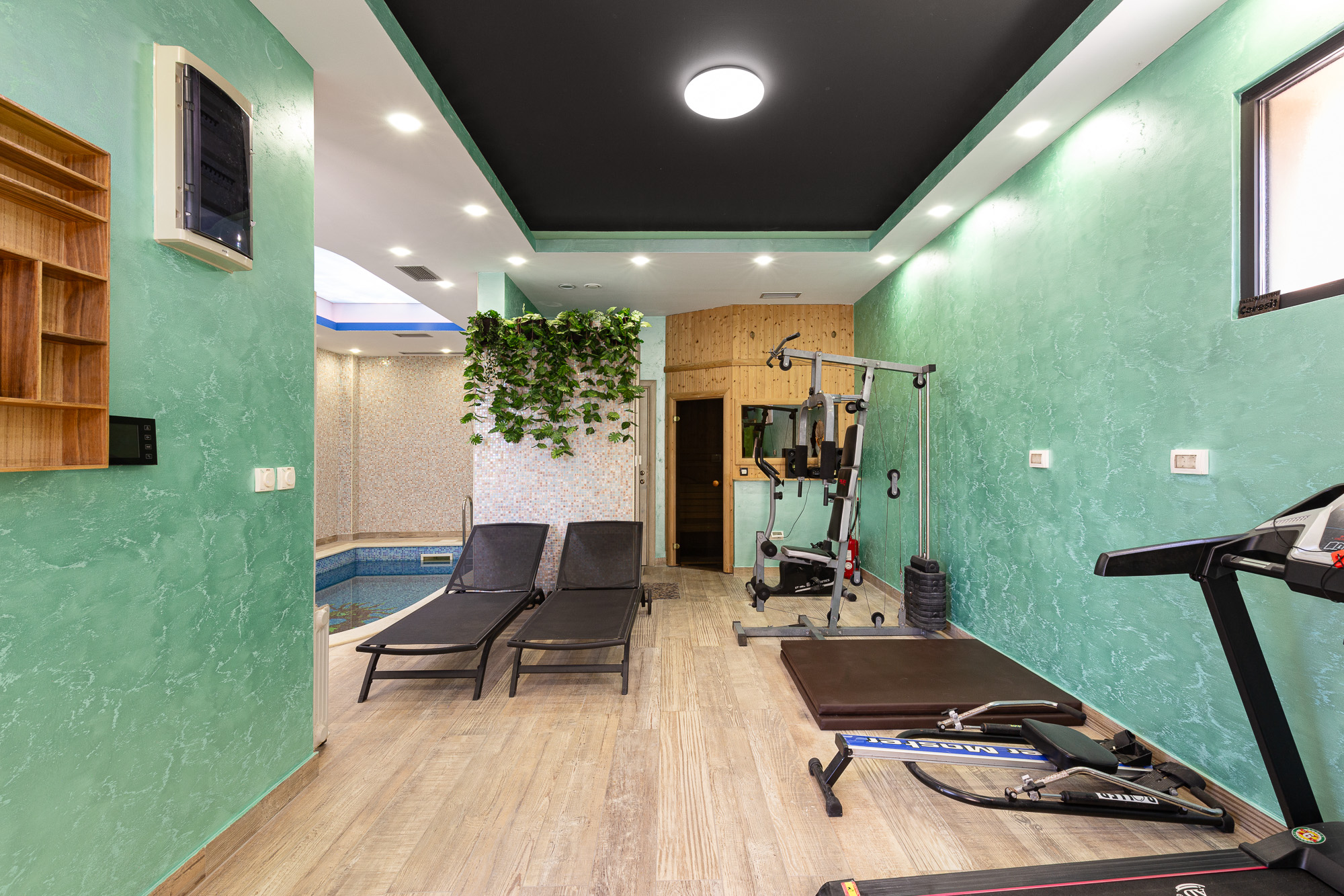 Excellent villa in the center of Herceg Novi