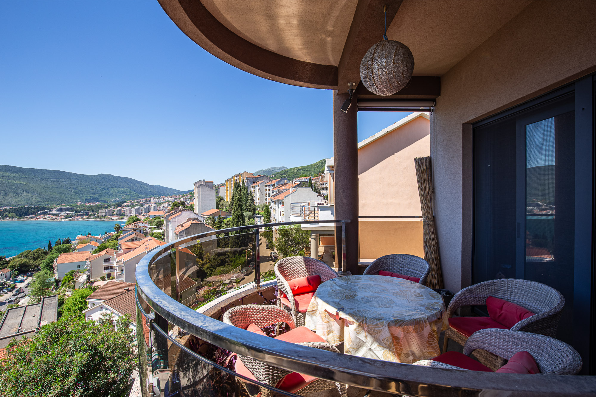 Excellent villa in the center of Herceg Novi