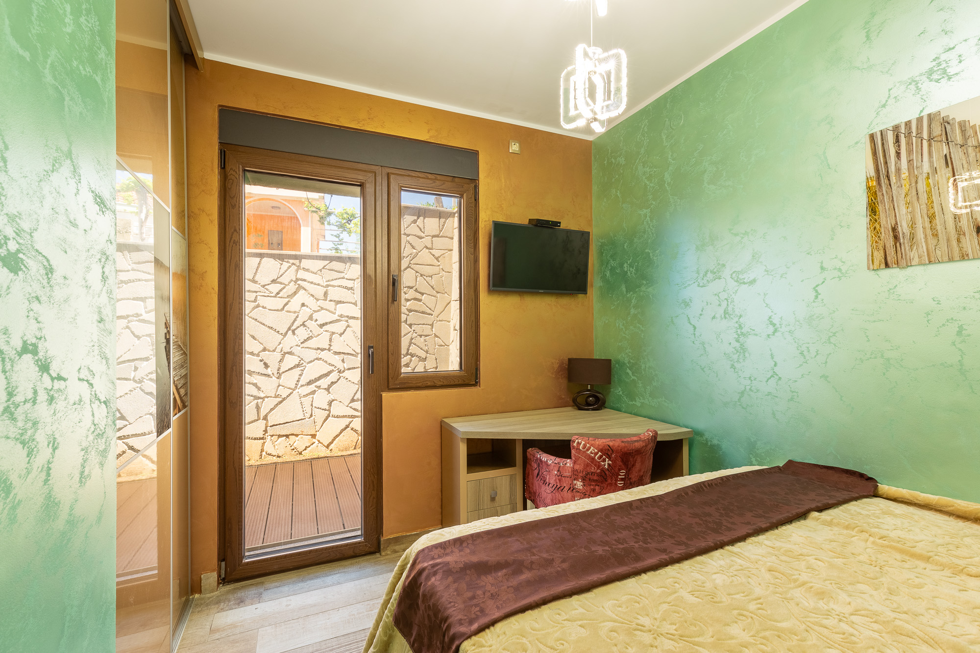 Excellent villa in the center of Herceg Novi