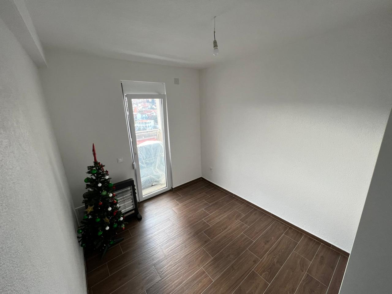 Apartments with one and two bedrooms in Dobra Voda