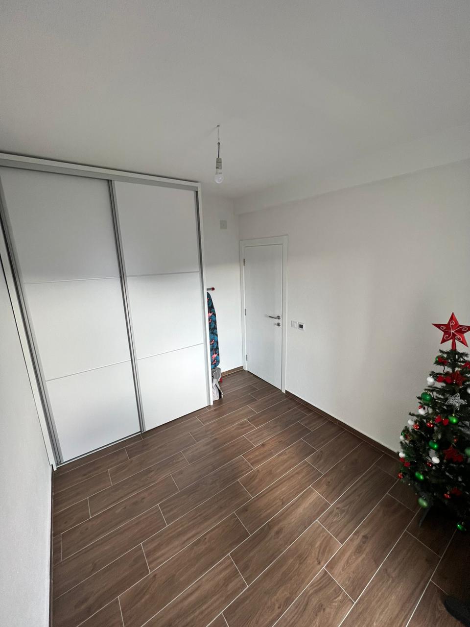 Apartments with one and two bedrooms in Dobra Voda