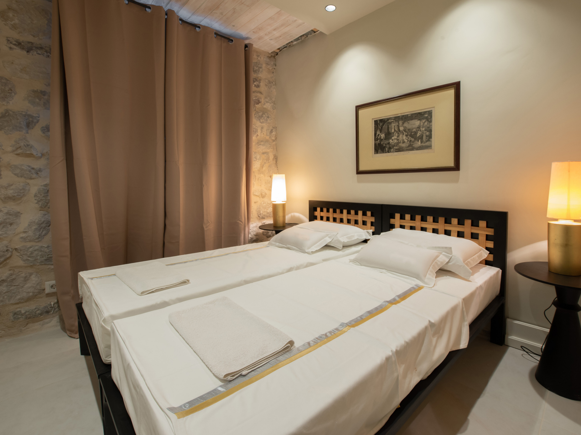 Mini hotel with swimming pool near Kotor