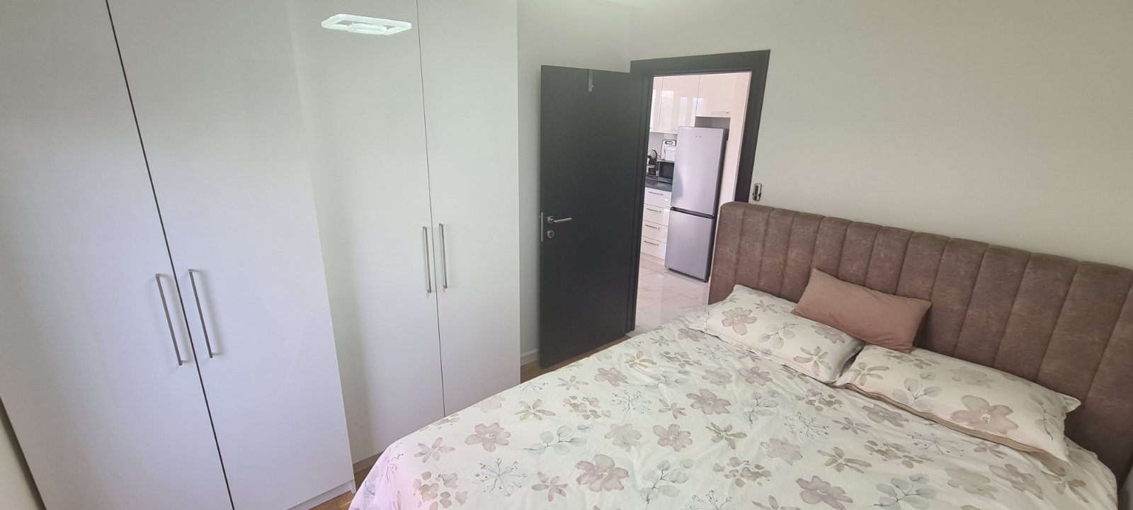 Nice apartment in Djenovici with a sea view